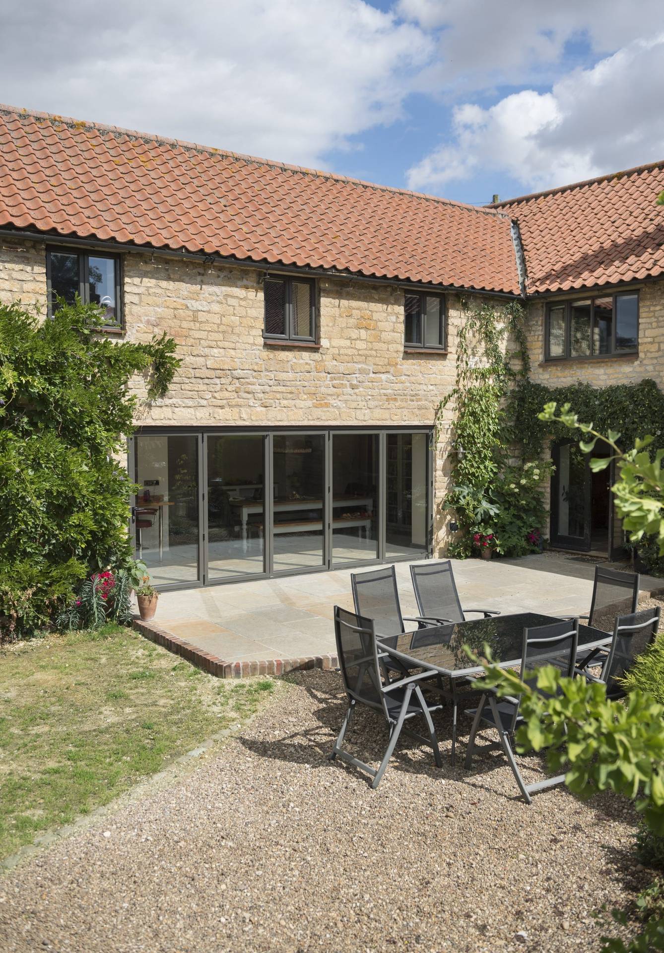 Advanced Features And Customisation In Aluminium Door Trade Supply