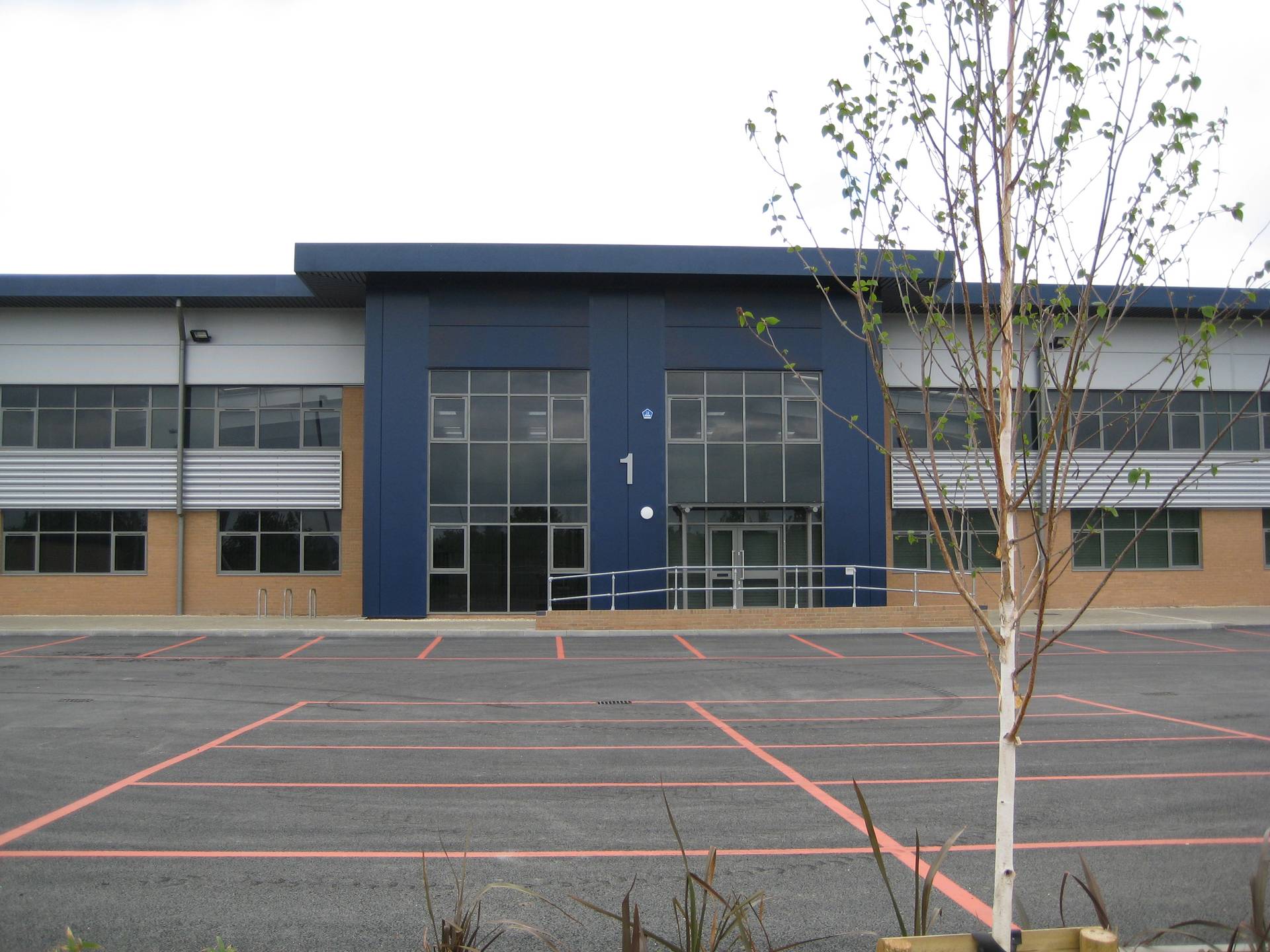 Comprehensive Benefits Of Aluminium Smartwall For Christchurch Trade