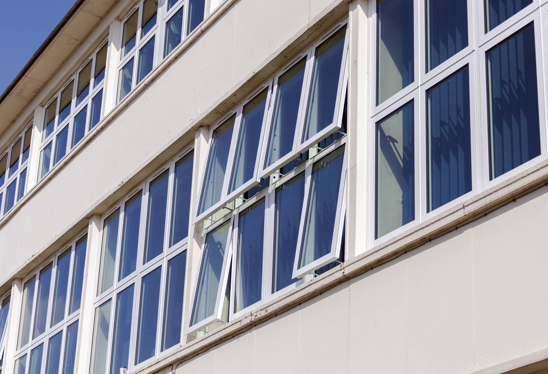 Efficient Installation And Durable Performance Of Aluminum Tilt & Turn Windows In Christchurch